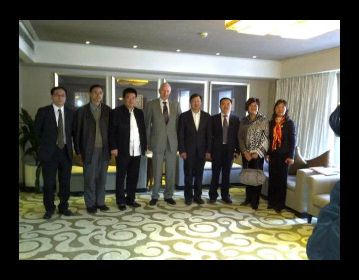 Edmund Phelps Meets with Z-Park Leaders